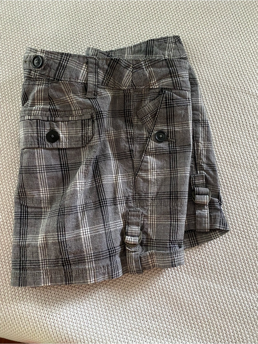 a.n.a Gray Plaid Utility Shorts Size 12 Cotton Stretch Buckle Tabs - Picture 12 of 13